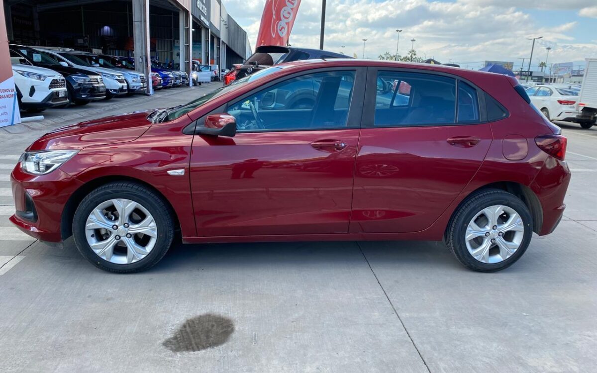 Chevrolet Onix — foto 3 de 21