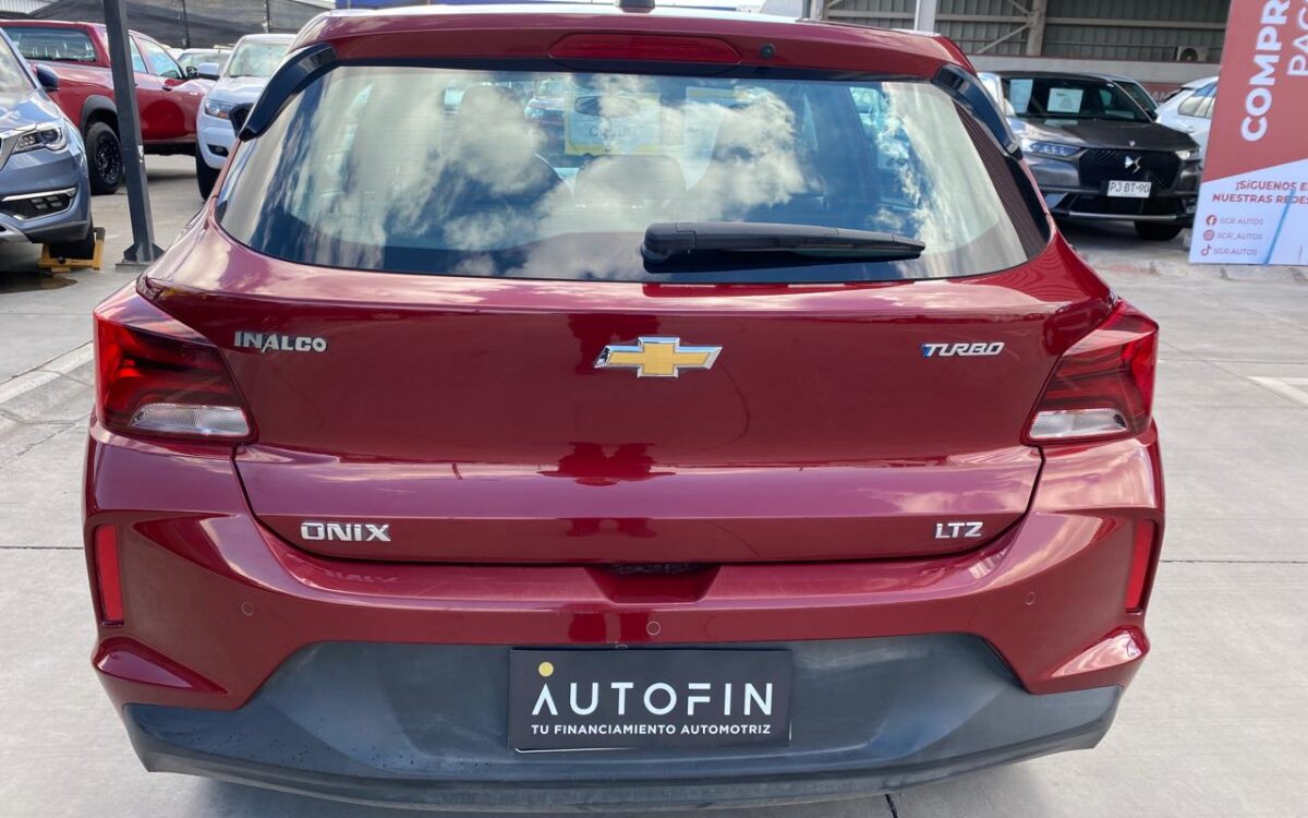 Chevrolet Onix — foto 4 de 21