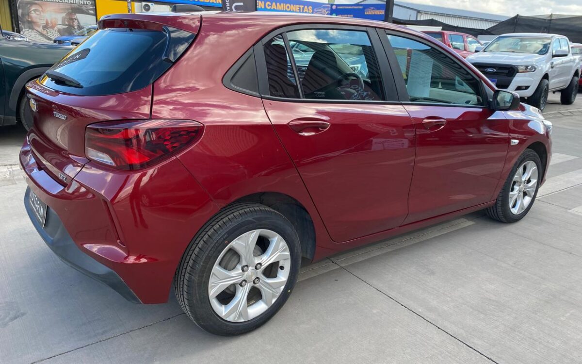 Chevrolet Onix — foto 5 de 21