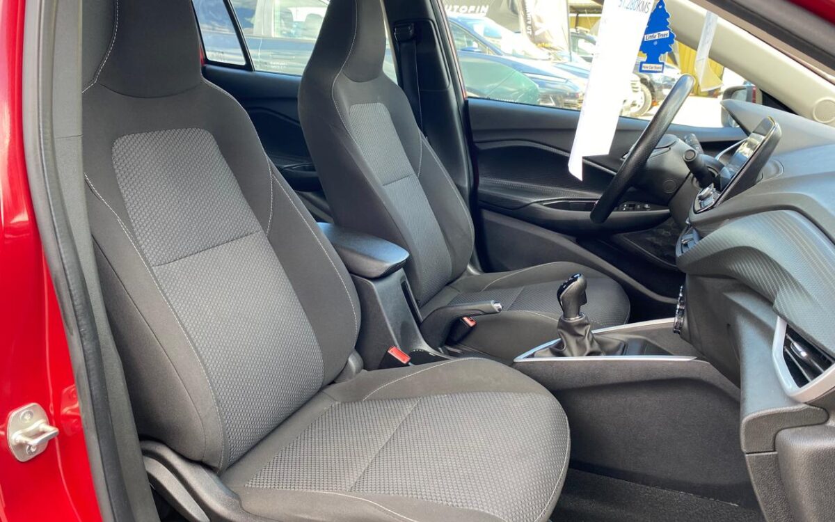 Chevrolet Onix — foto 19 de 21
