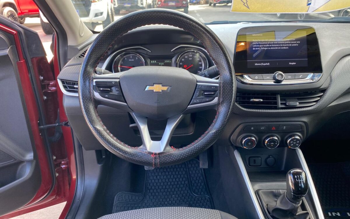Chevrolet Onix — foto 13 de 21
