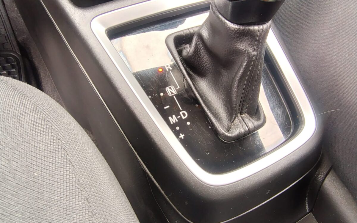 Suzuki Swift Gl1.2 Sport — foto 7 de 19