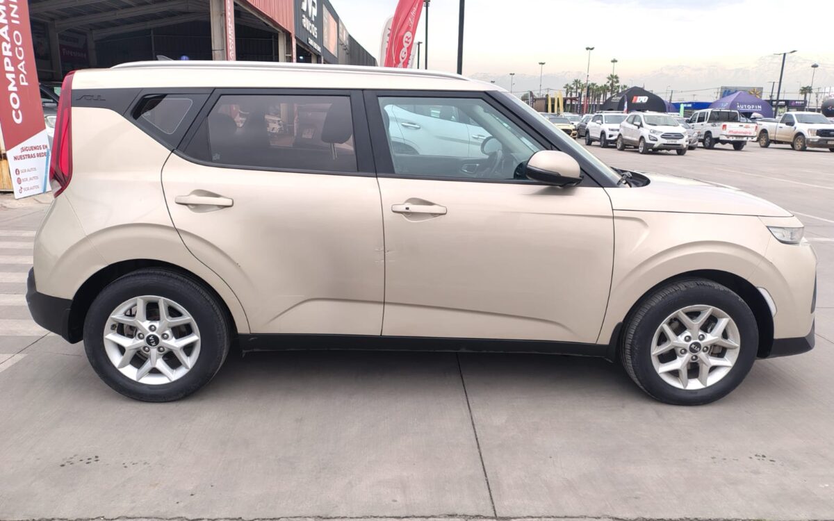 KIA Soul — foto 7 de 20