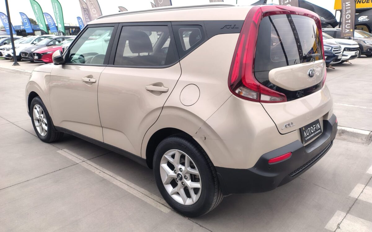 KIA Soul — foto 4 de 20