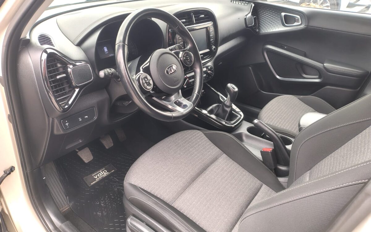 KIA Soul — foto 9 de 20