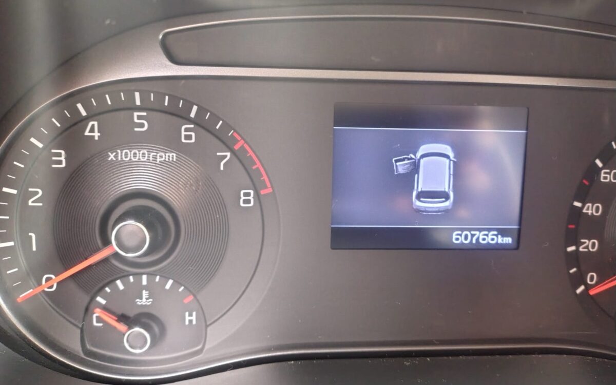 KIA Soul — foto 14 de 20