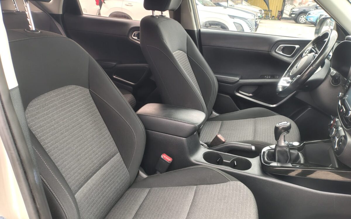 KIA Soul — foto 17 de 20
