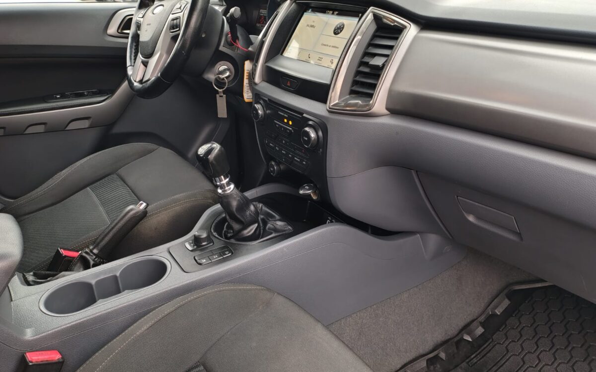 Ford Ranger Xlt — foto 11 de 17