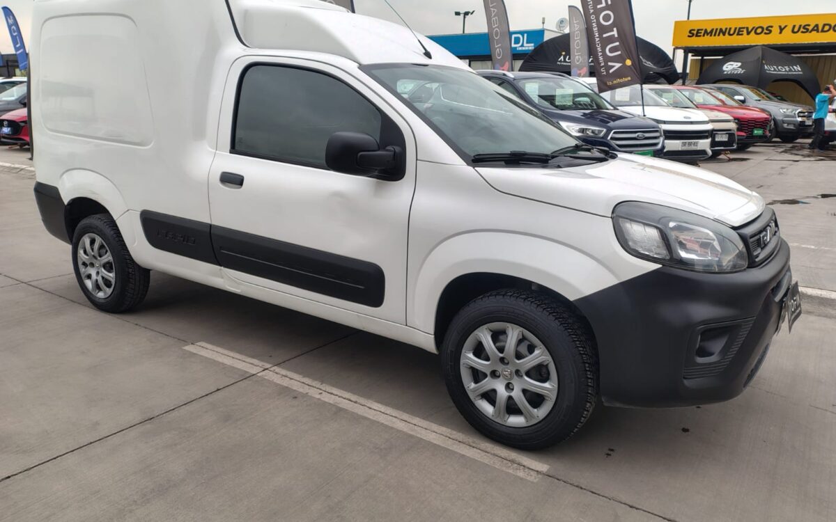 RAM 700 Rapid 1.4L St — foto 3 de 19