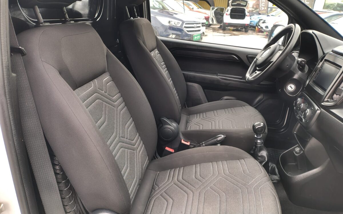 RAM 700 Rapid 1.4L St — foto 13 de 19