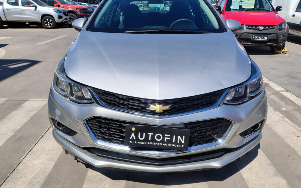 Chevrolet Cruze — foto 4 de 21
