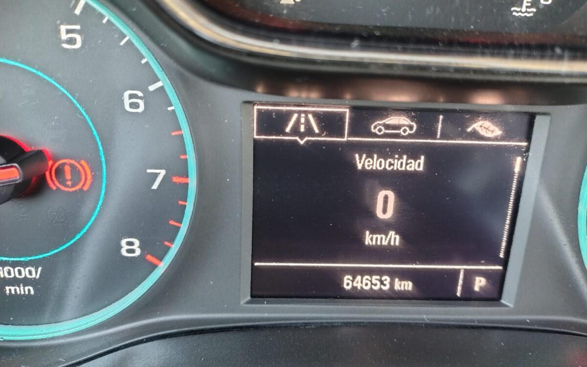 Chevrolet Cruze — foto 19 de 21