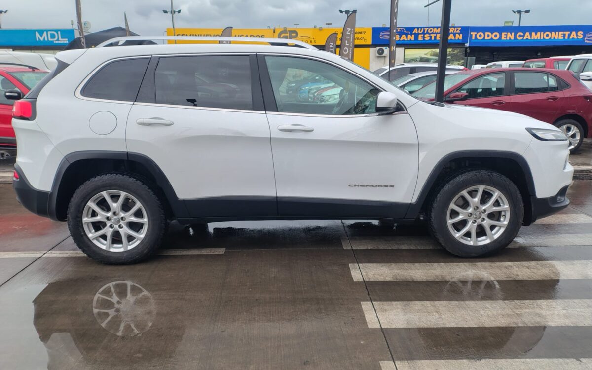 Jeep Cherokee Longitude 4×4 — foto 4 de 20